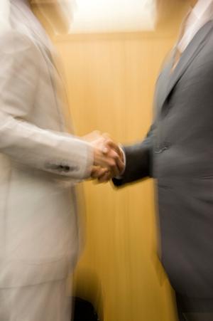 ホテル業界でのキャリアアップに必須！研修プログラムの効果的な選び方